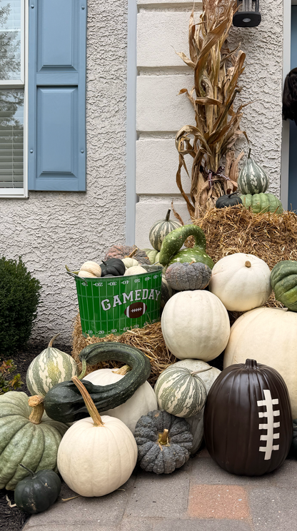 Game Day Green - with Cornstalks & 'Football Pumpkin'